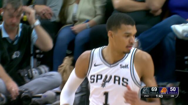 文班滑翔暴扣 林炜珽：直接从法国飞到了美国的西岸