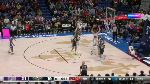 《NBA全场集锦》一言不合就起飞 萨博尼斯接球起飞左手暴扣