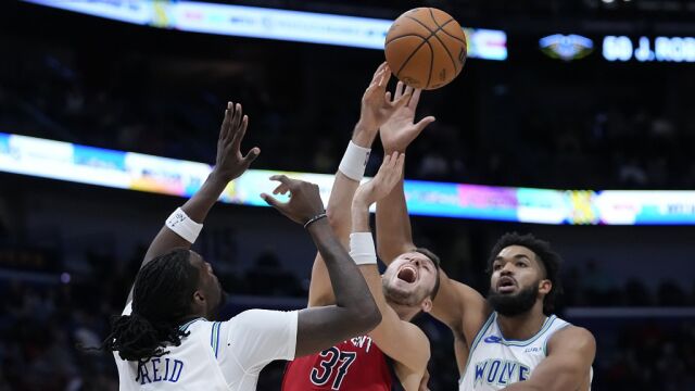 森林狼vs鹈鹕精华回放 莺歌空砍30+7唐斯29+9率队逆转取胜