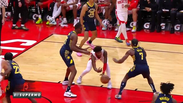 NBA：杰伦格林送出妙传 泰特跟进完成暴扣