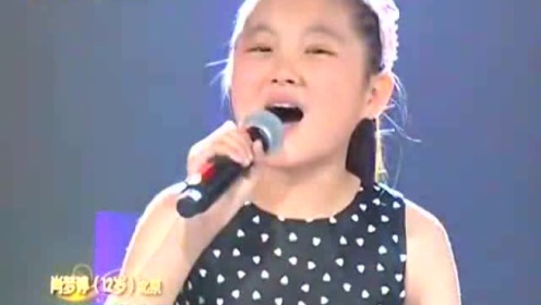 12岁山西女孩歌唱一曲《烛光里的妈妈》声音甜美！