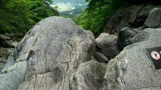 金刚台红军洞群1