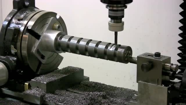 用一台三轴半数控铣床自制小型发动机曲轴