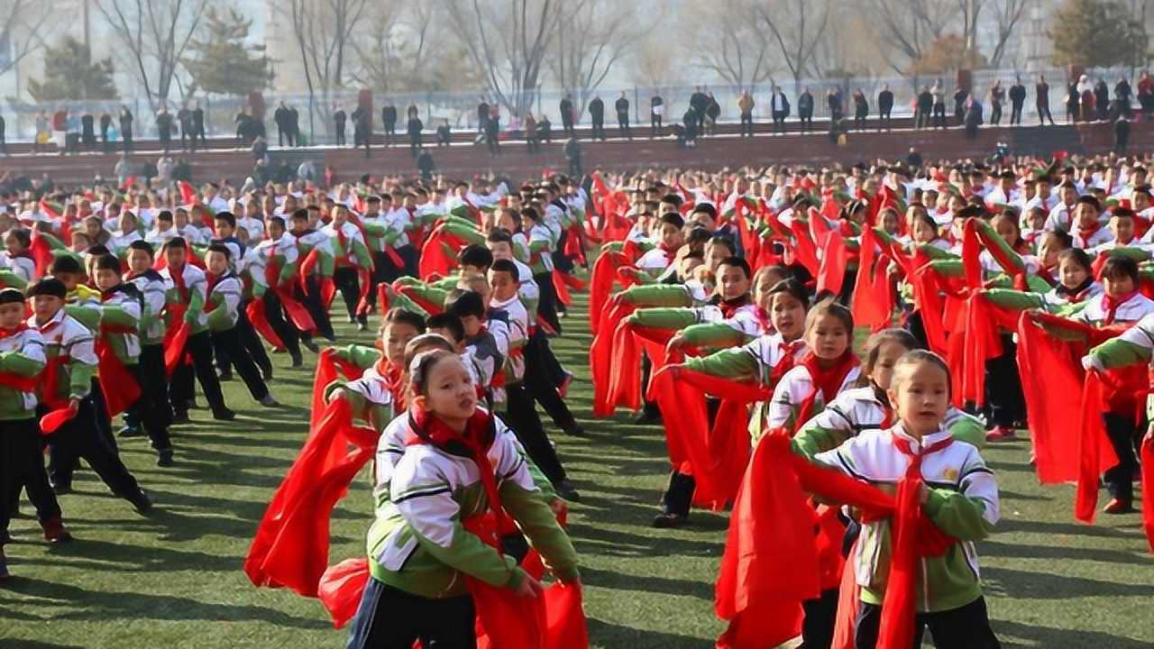 神木市第四小学5000人大秧歌