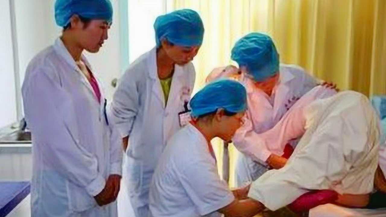 妇科专家右手深入体内，左手按压肚子，这样的妇科检查有必要吗？_高清