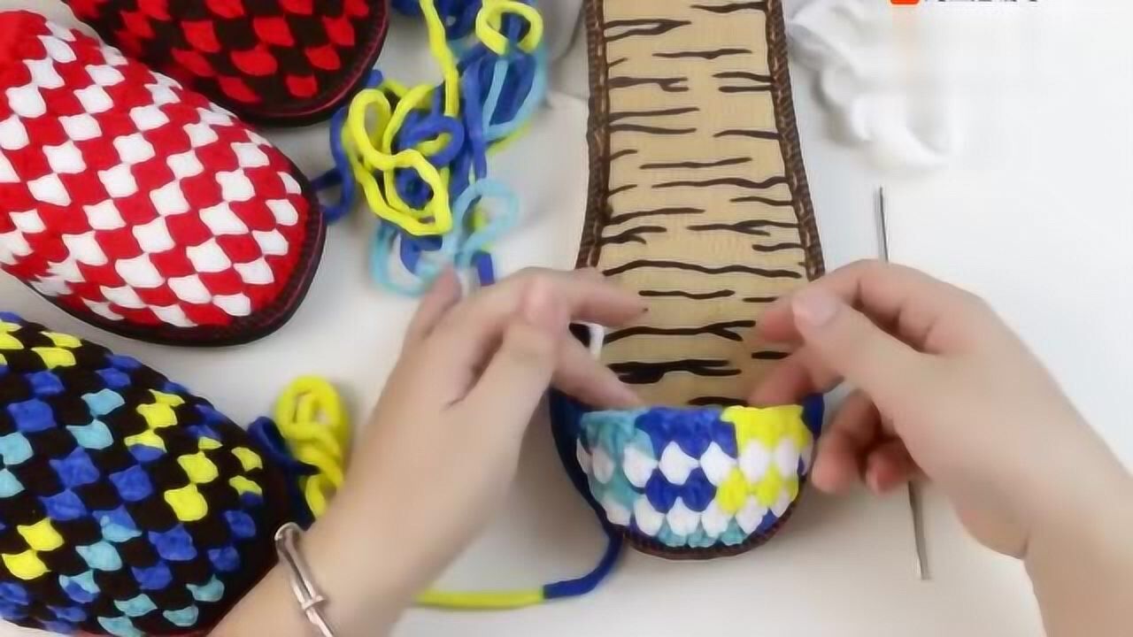 勾鞋子教学视频 双线双针钩拖鞋