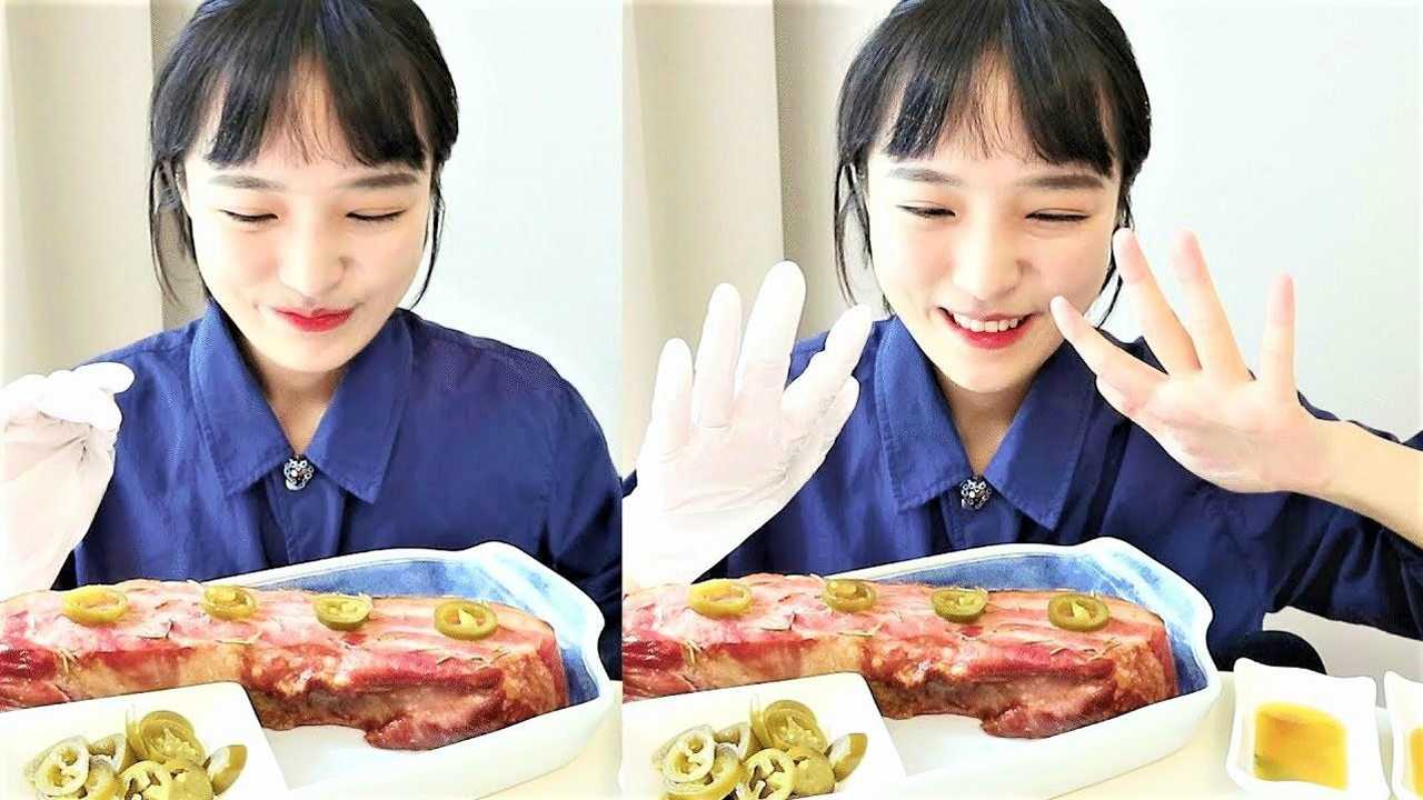 美女吃超大烤肉,直接下手,太过瘾了!