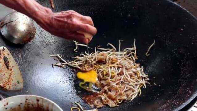 舌尖上的闽南特色美食:传统炒粿条,材料十足,闽南人最爱吃