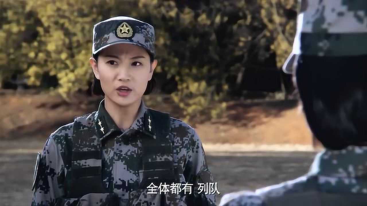 麻辣女兵凌云教授侦察班白刃格斗夏夏是班上的刺刀高手