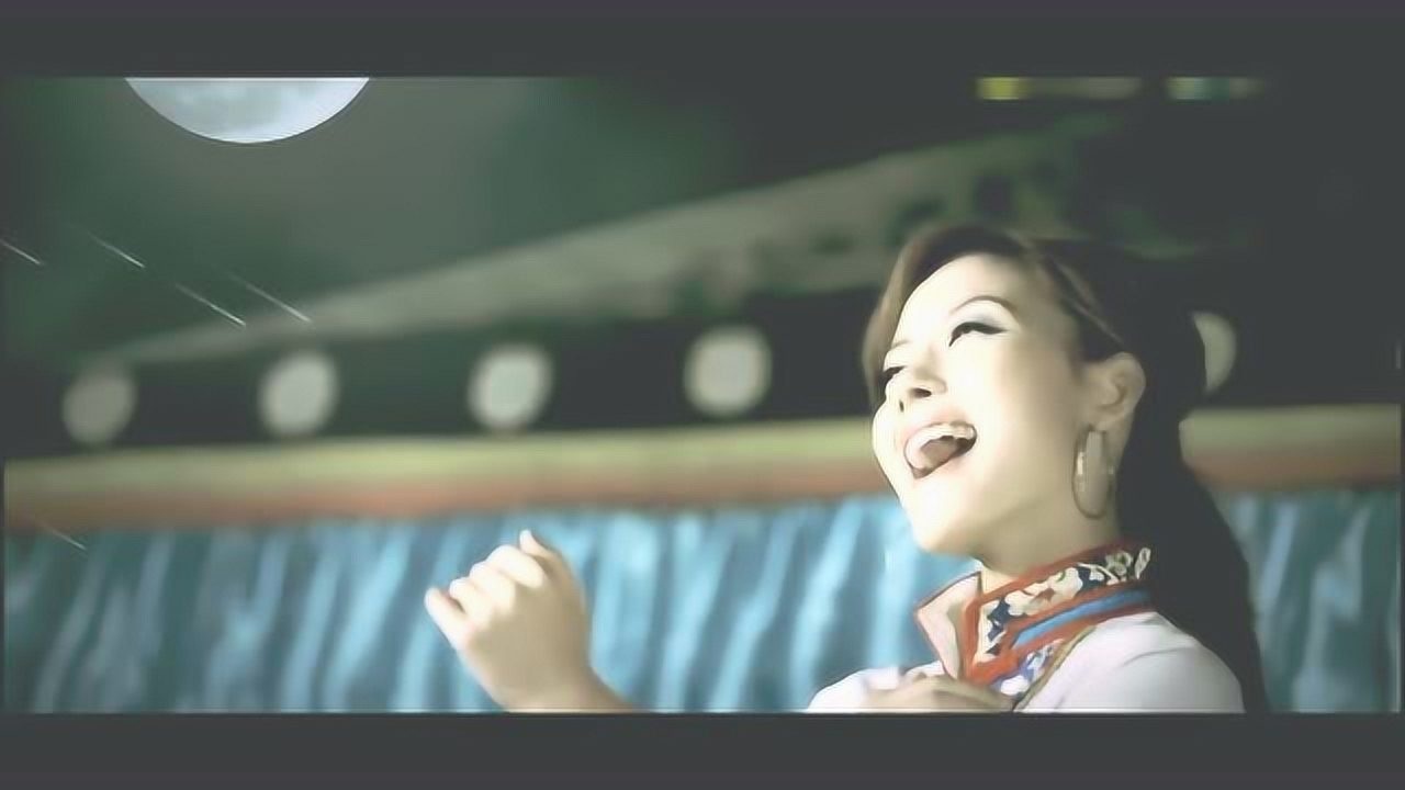 达娃卓玛月光女神歌声中展现自己的魅力和独具特色演唱风格