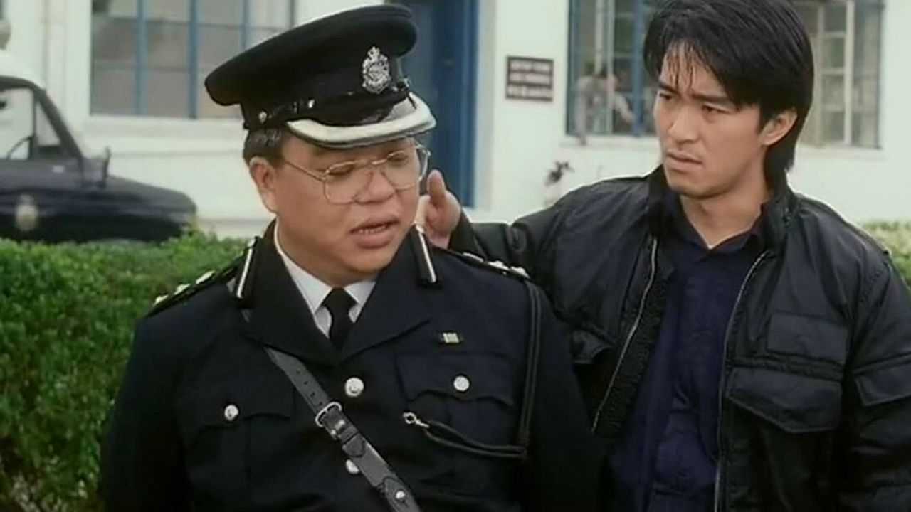 两分钟看完周星驰主演的《逃学威龙》一部无厘头香港动作喜剧片_高清1080P在线观看平台_腾讯视频