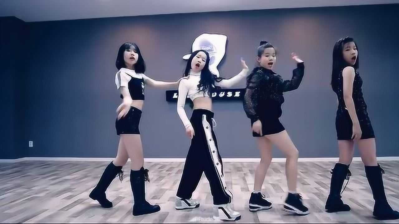 12岁小妹妹翻跳blackpinkddududdudu舞蹈实力超强