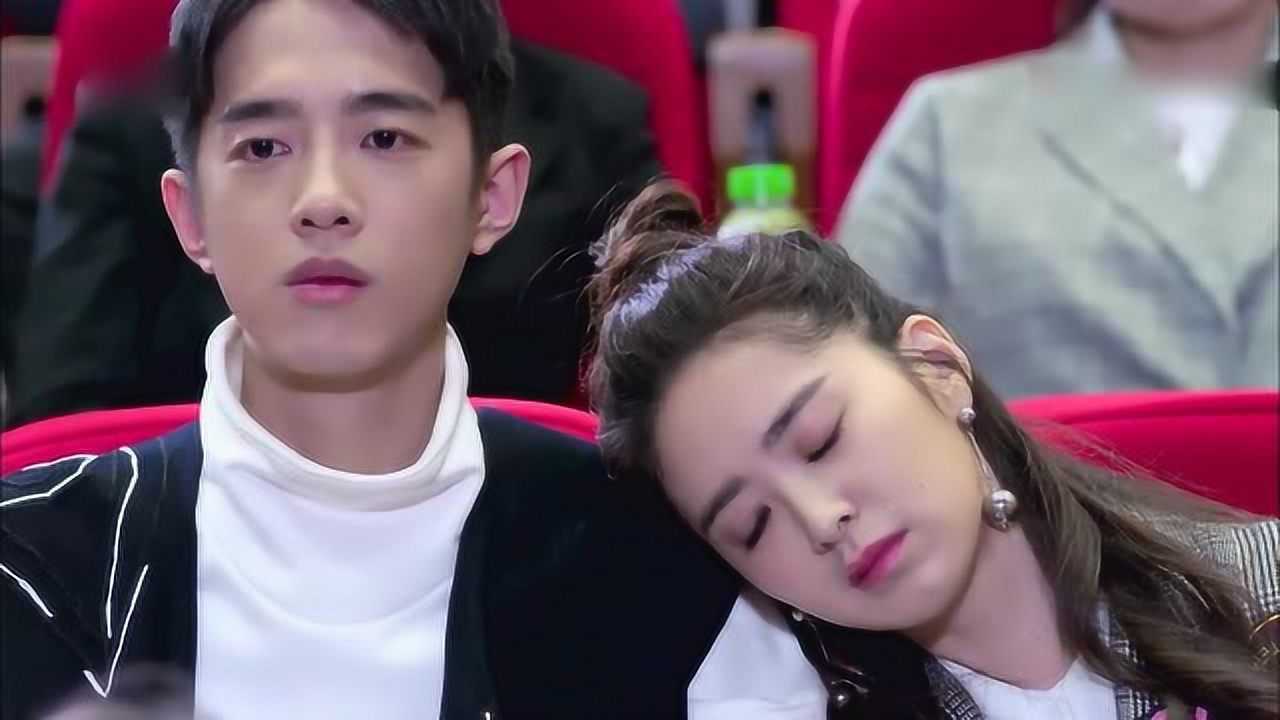 流星花园周彩娜靠在美作肩膀上哭了满脑子都是叶明川