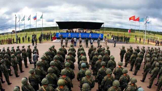 中国首派重兵参加俄罗斯最大军演 专家:3千精兵战力顶2万