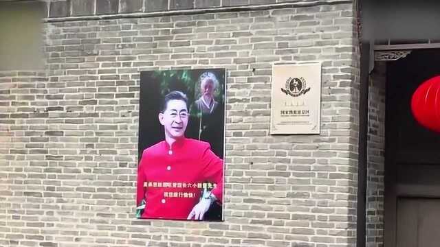 惹争议!吴承恩故居挂满六小龄童画像,工作人员:他是孙悟空的灵魂!