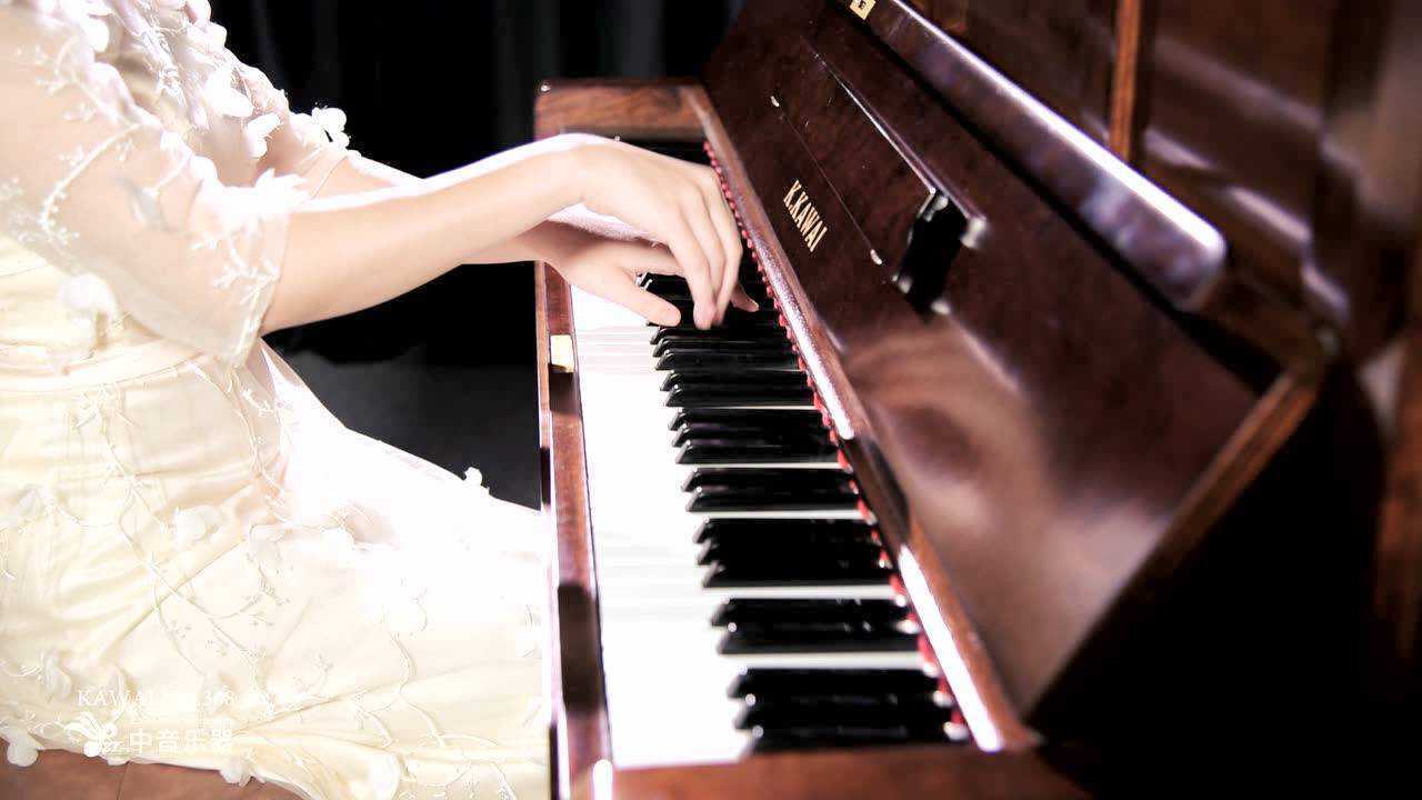 阿德里亚娜钢琴曲图片