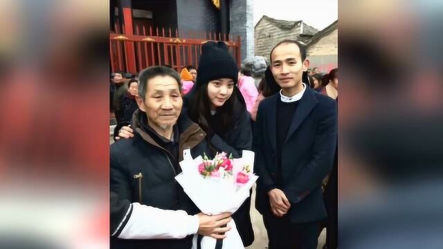 欧阳娜娜回江西老家祭祖 素颜没架子 暴露名门之后身份