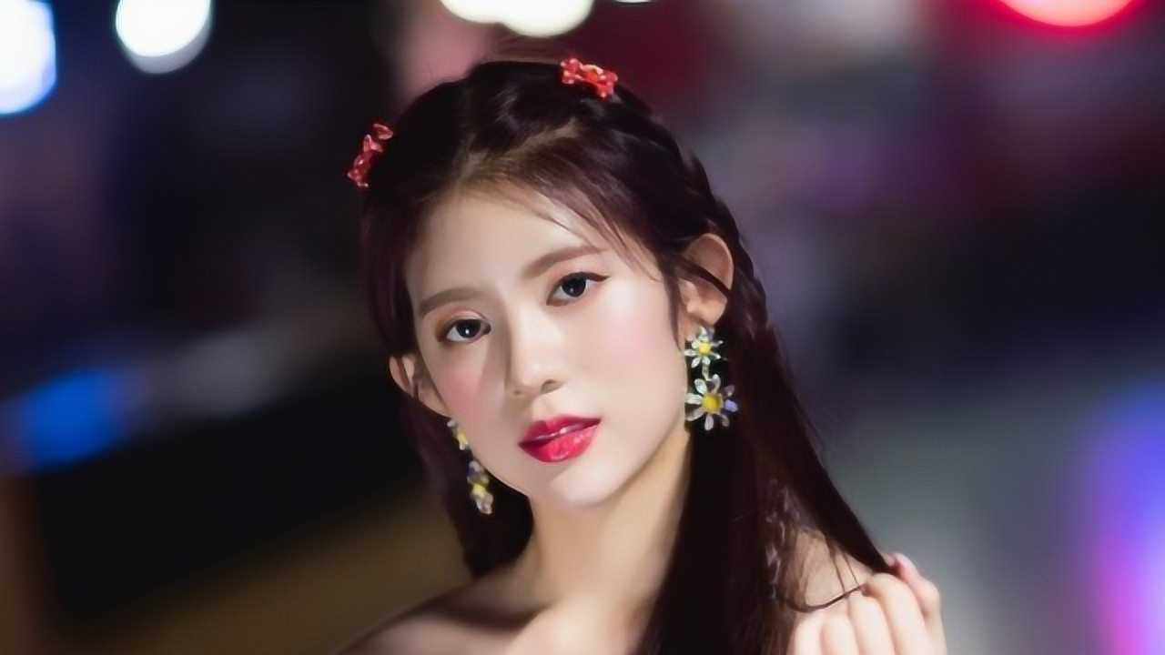 momoland小美女daisy帅气唱跳baam超漂亮