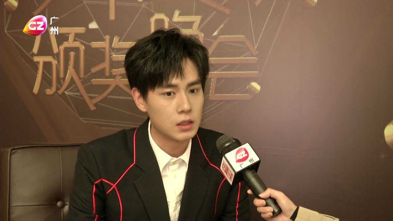 掌中广视独家专访胡一天