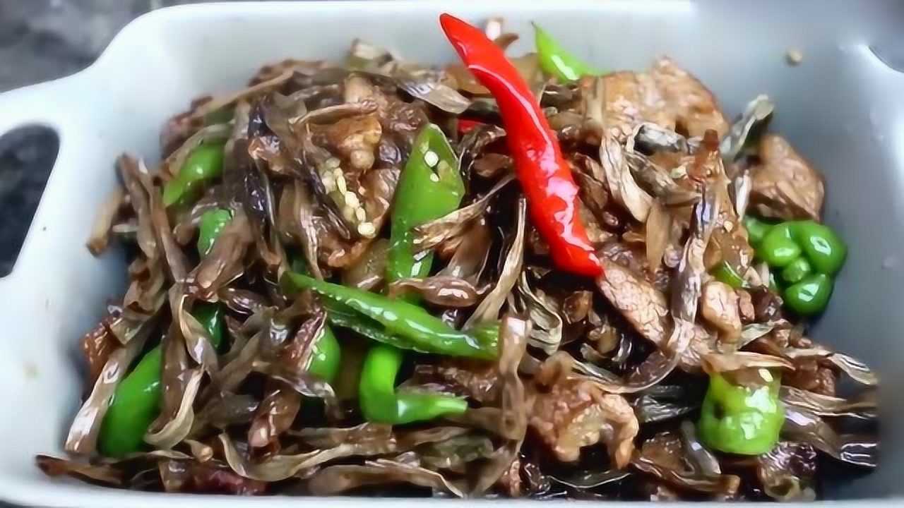 苗大姐吃干豆角,干豆角越吃越有嚼劲,米饭吃了乎乎香