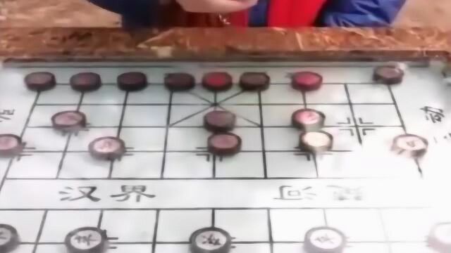 公园里下象棋,话说这是谁设计的?