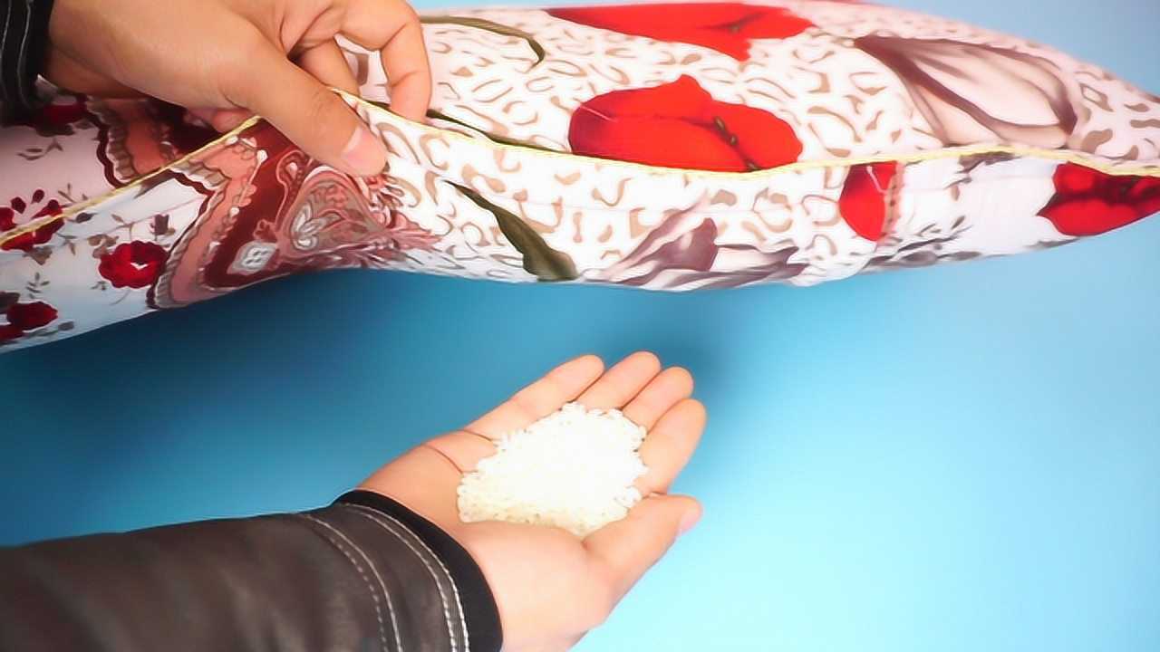 枕头底下放上一把大米,解决了千家万户晚上的困扰,看完抓紧试一试