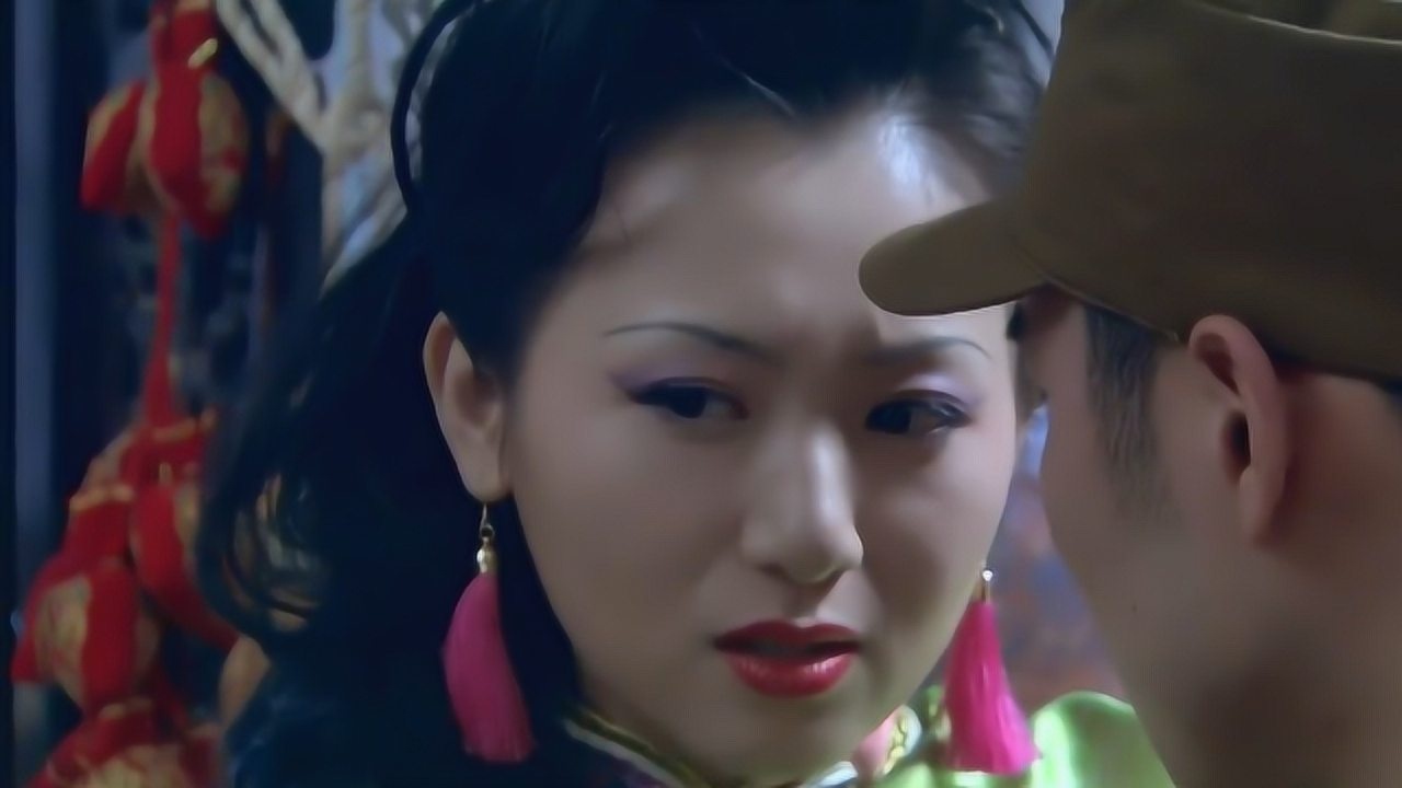 狐影高木爱子打听万乘风军官识破却被窗外女间谍杀死