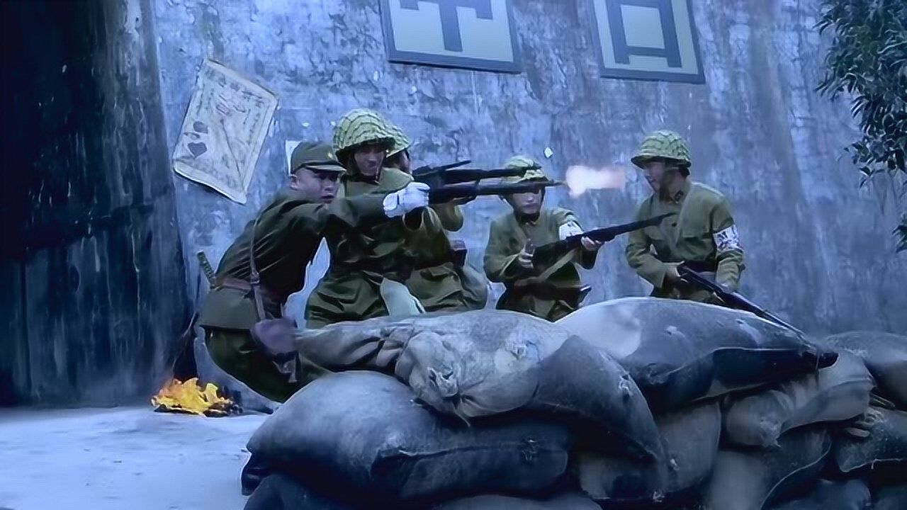 被鬼子包围各个抗日英雄都舍己为人甘愿牺牲