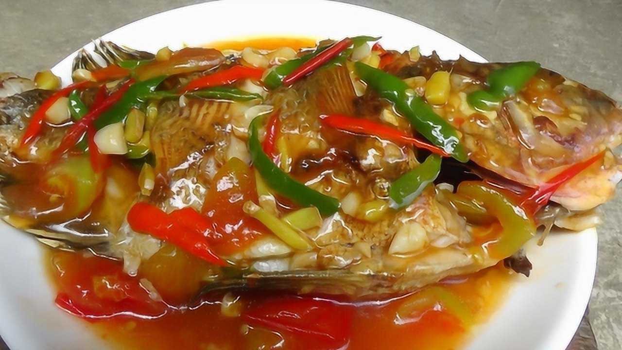 鄉村裡的佳餚,一道紅燒羅非魚的家常做法,2斤一頓不夠吃