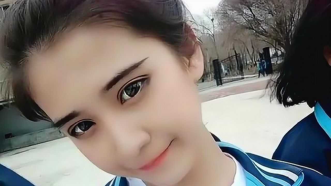 新疆的混血初中生一个动作让我心动了真的是太漂亮了