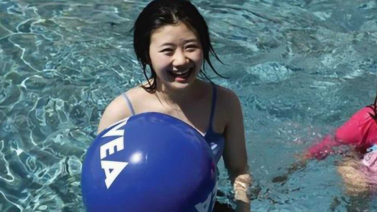 惊艳福原爱晒游泳视频好身材一览无余网友江宏杰好福气