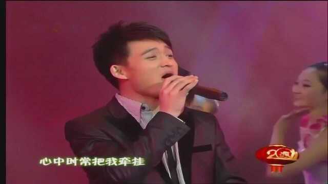 杜岩、倪彬演唱《党啊,亲爱的妈妈》,旋律优美动听