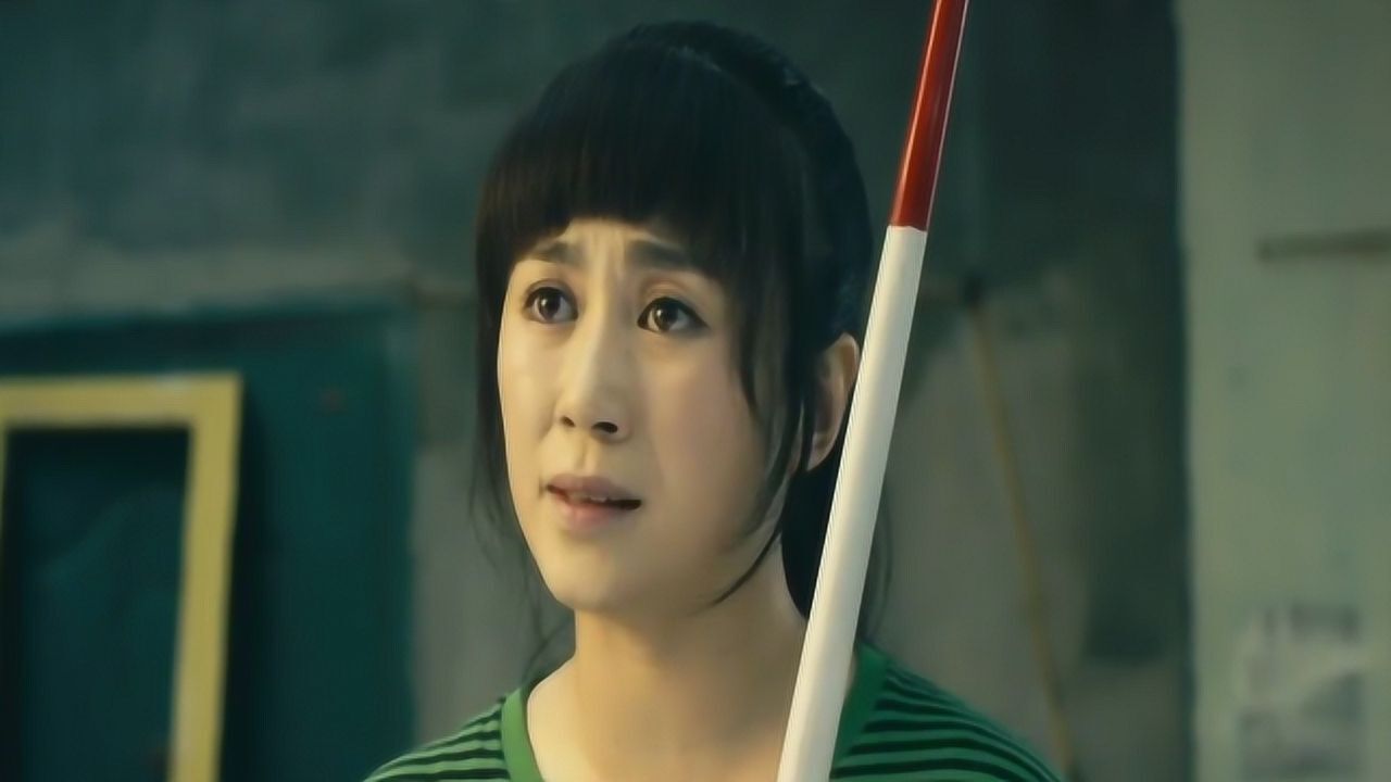 夏洛被混混围堵欺负马冬梅霸气出场网友不愧是女汉子