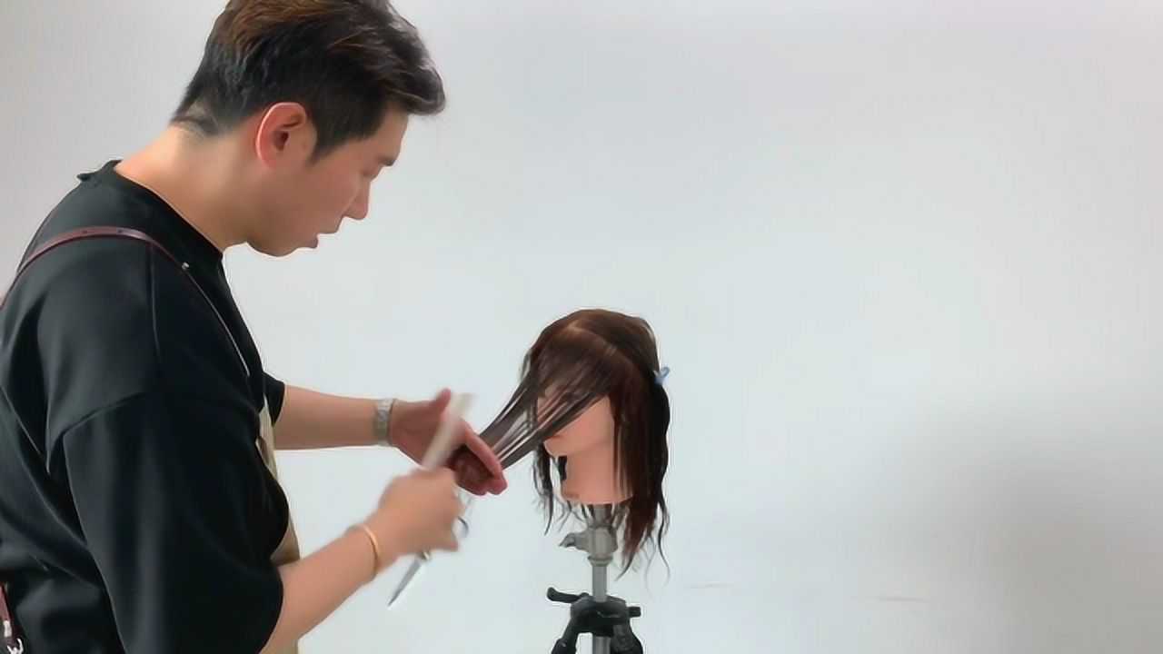 女生长发的完美层次修剪方法