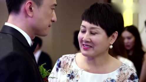 《爱情万万岁》精彩合集_美女来参加婚礼新娘本想狠狠羞辱她，结果却反被她打脸_电视剧_高清完整版视频在线观看_腾讯视频