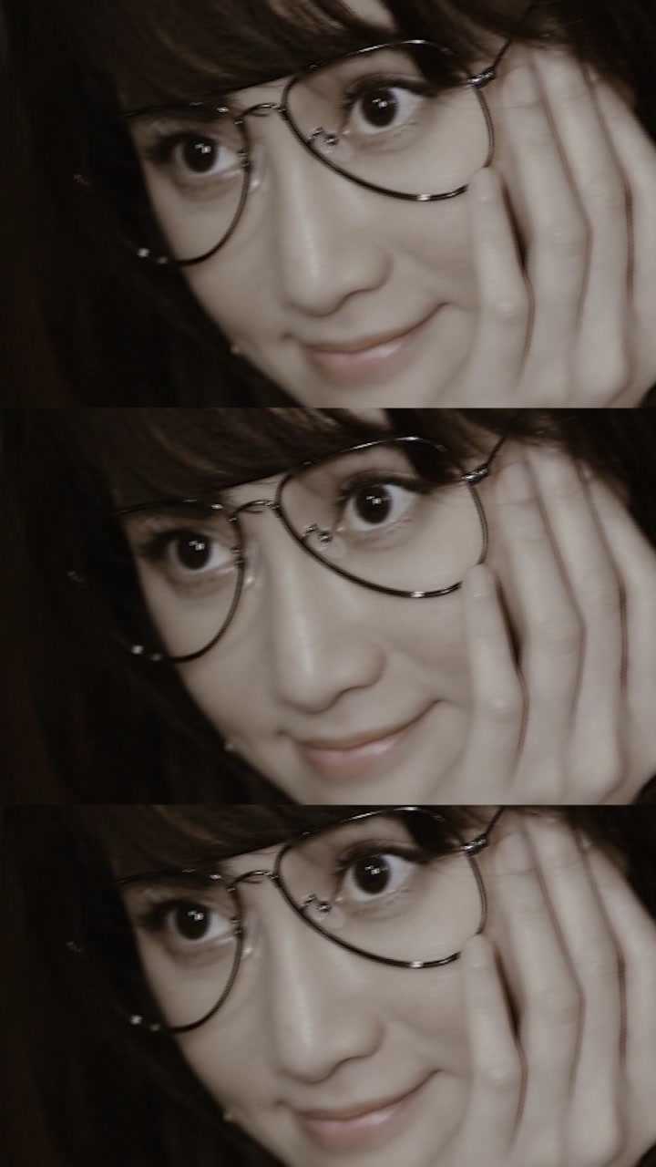 陈乔恩"眼镜妹"造型,完全不土气,这个眼睛也是大的令人羡慕了