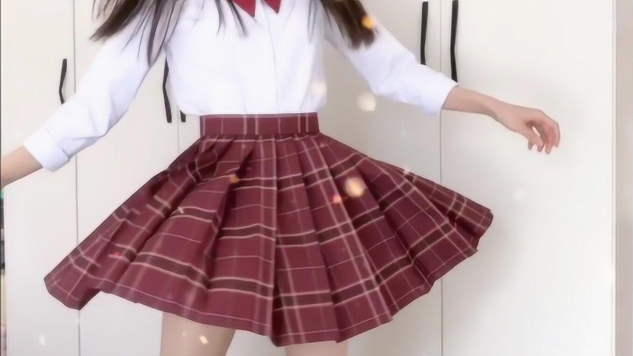 穿jk的小姐姐有多漂亮？家里有矿，根本惹不起啊！_腾讯视频