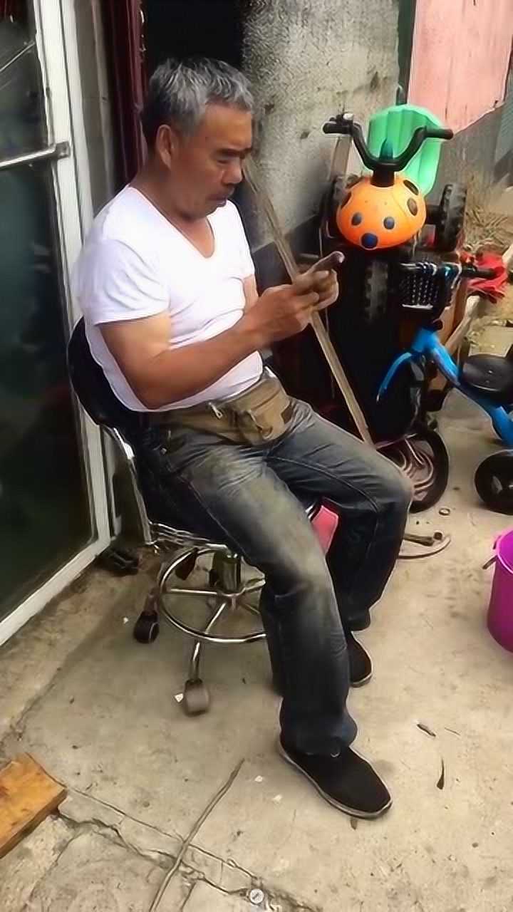 50岁大爷玩王者荣耀上王者并准备冲击荣耀