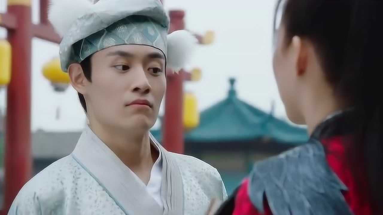 哦我的皇帝陛下白无尘这姿势是故意吃豆腐的吧