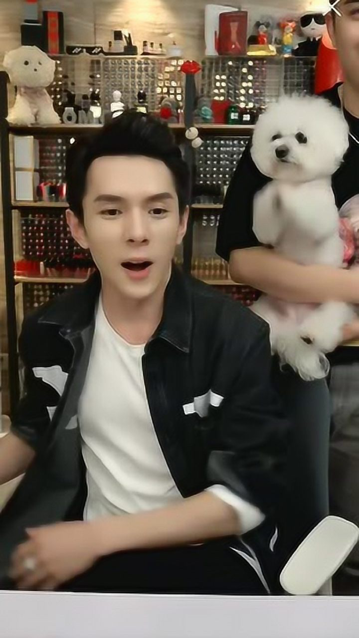 「李佳琦直播」never拜拜恰饭李姓经纪人受到谴责