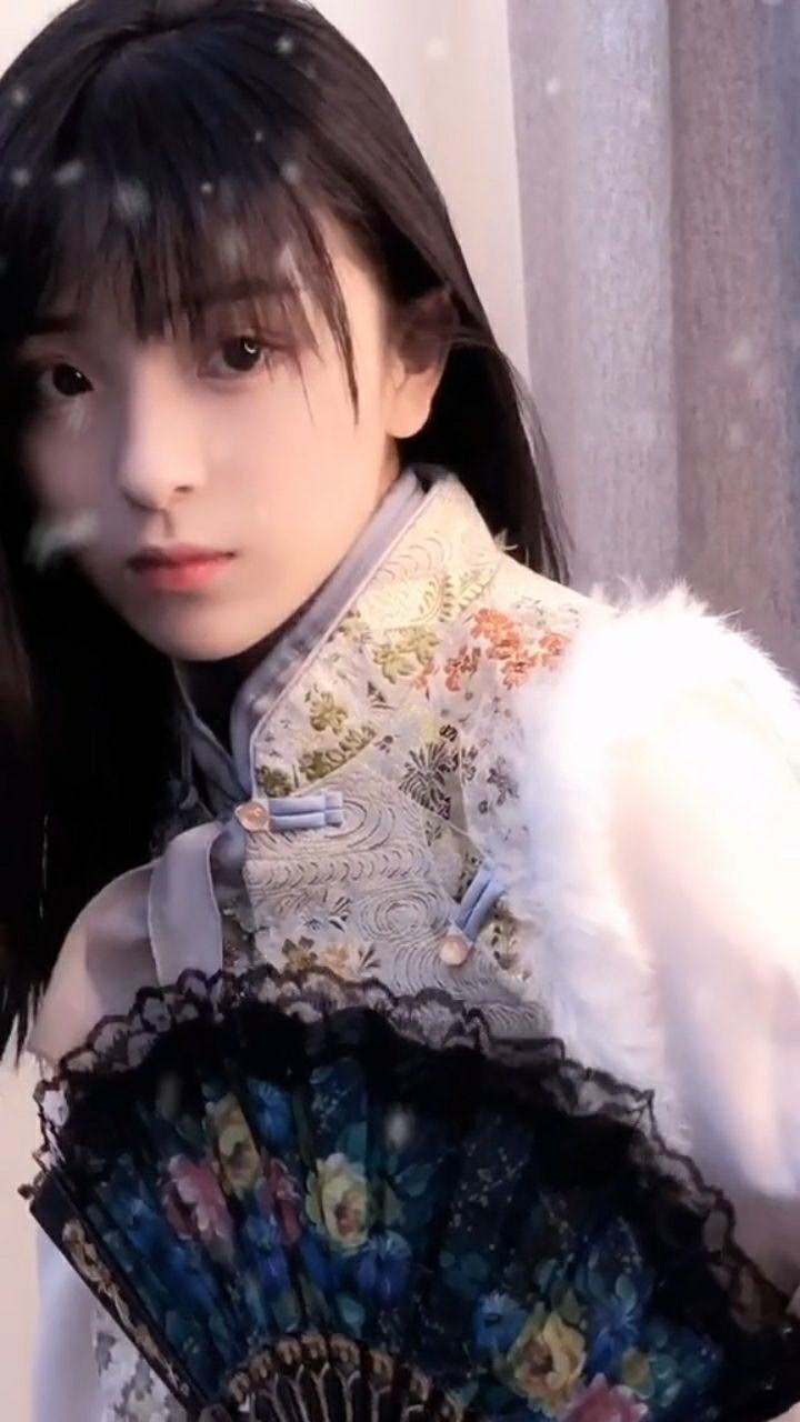 海绵宝宝配音去世了,作者去世了,喜羊羊停播了,我的童年也快结束了.