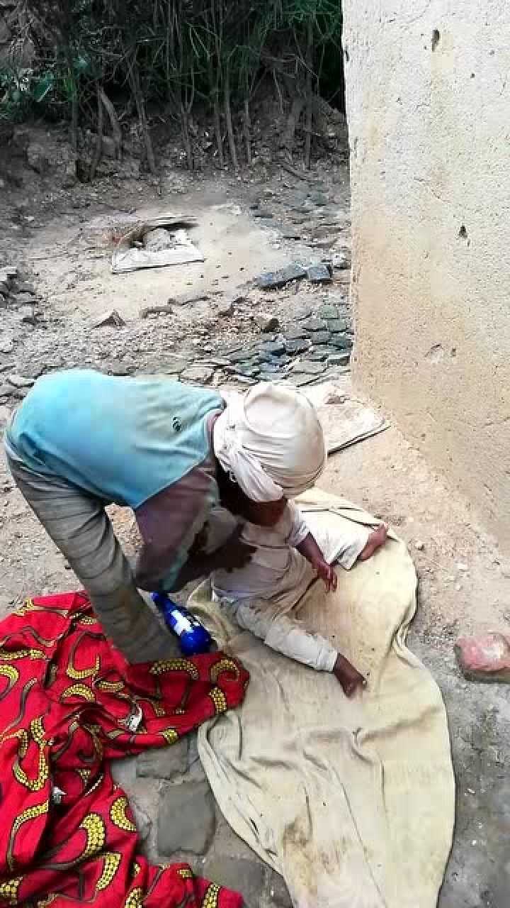 非洲可怜的孩子