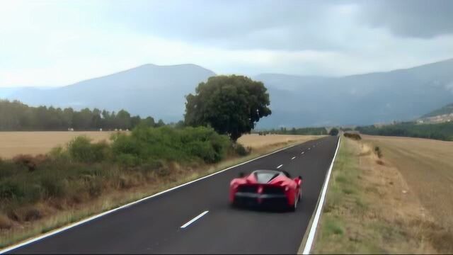 法拉利LaFerrari Aperta