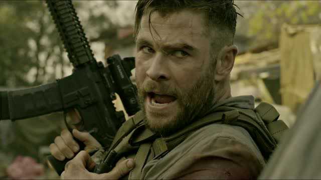 (2/3)科幻真探01:41盘点雷神的骚操作,风暴战斧当开瓶器胡姐