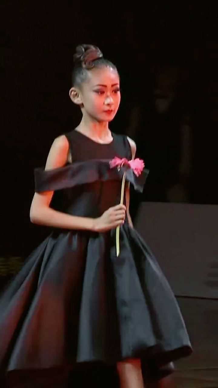 爱就要大胆说出来腿精许佳钰