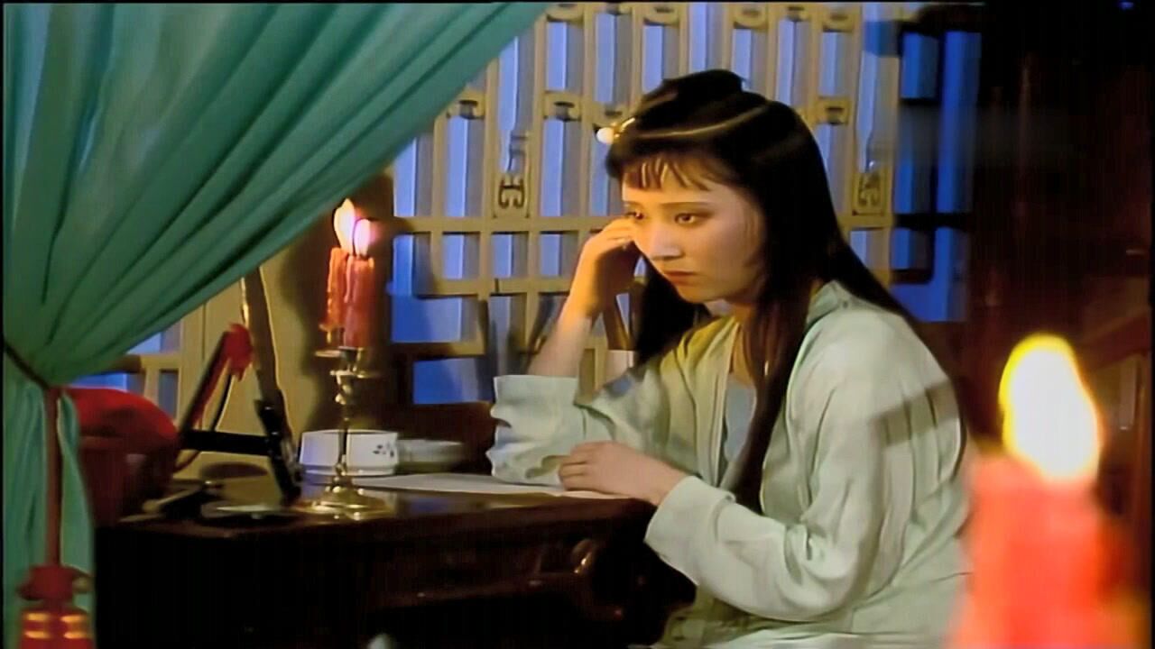 红楼梦:黛玉夜里睡不着觉,满脸愁绪,直接写诗疏解心中的忧愁_腾讯视频