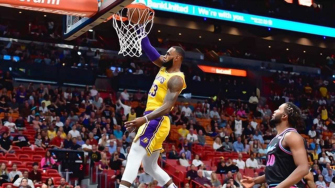 勒布朗-詹姆斯两年湖人生涯劲爆扣篮合集_高清1080p在线观看平台_腾讯