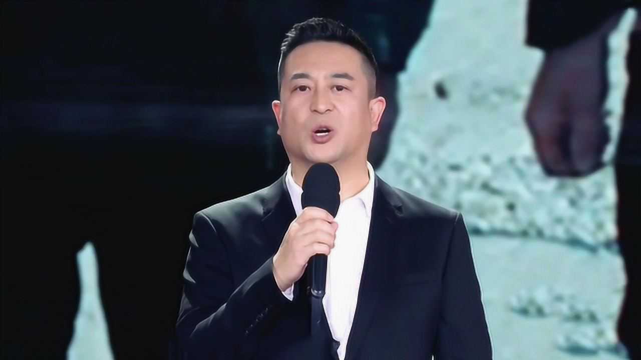 不愧是老戏骨张嘉译唱经典往事只能回味情到深处太感人了