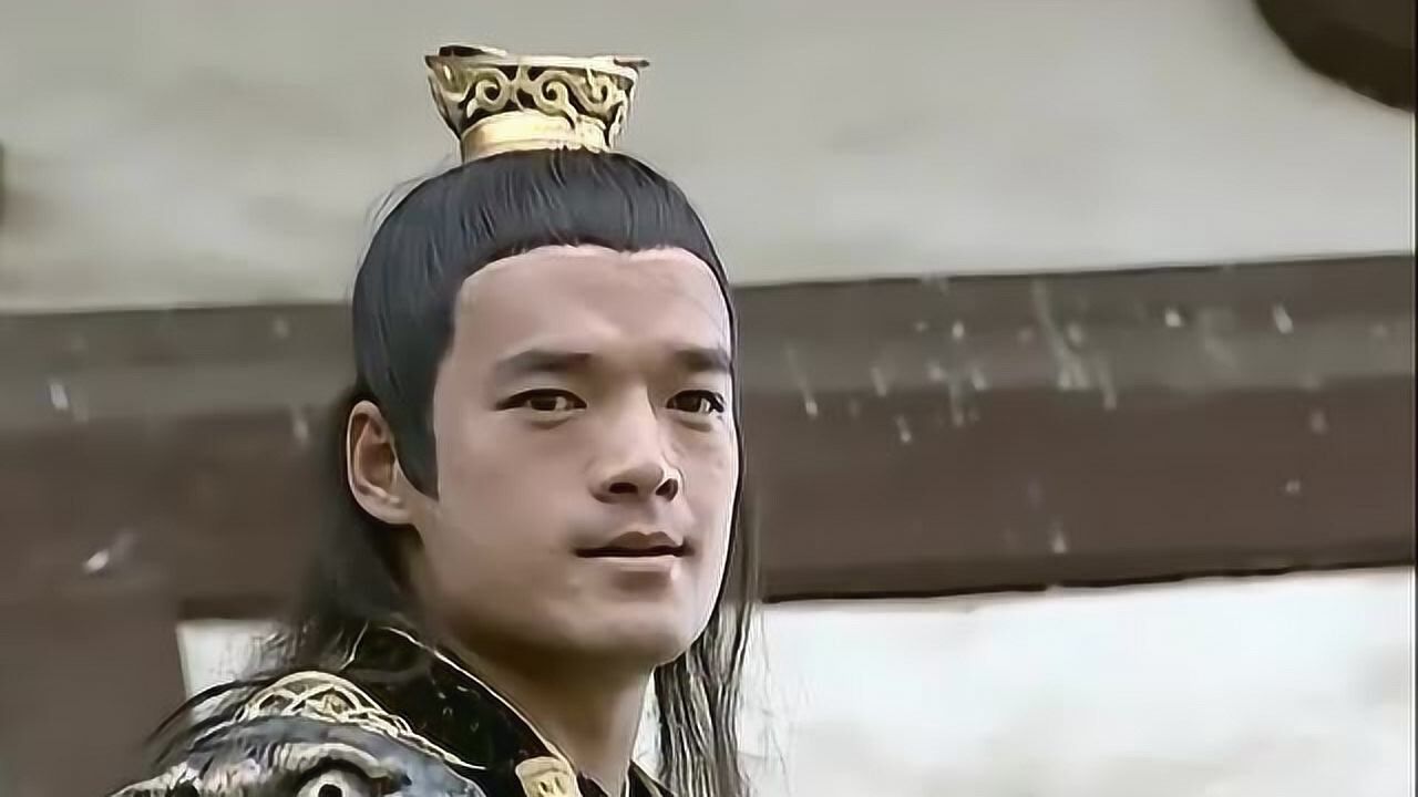 隋唐英雄:宇文成都自认为自己天下第一,哪知城头督战,被孩童吓退