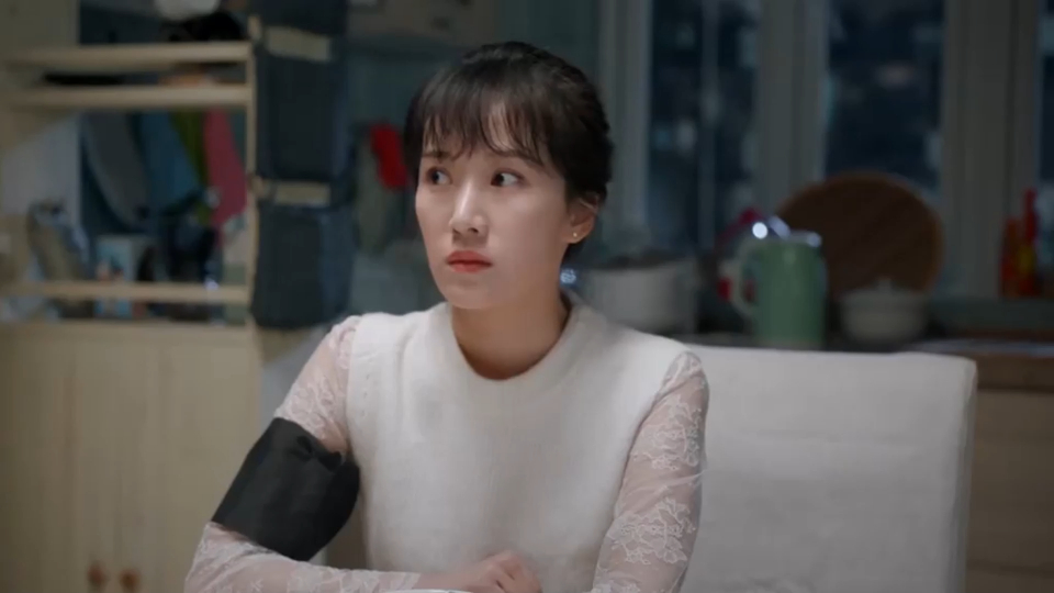 都挺好:苏明玉给亲爹买衣服,二嫂一看价格羡慕,一件就四千块呢